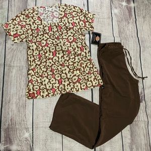 NWT DICKIES SMALL SCRUB FLORAL TOP & BROWN PANT